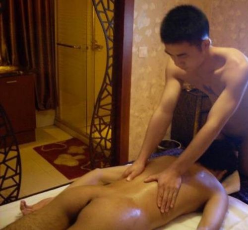MILANO Massaggiatore cinese ti porterò gradualmente ad uno stato di